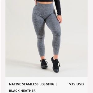 Paragon Native Seamless Black Heather